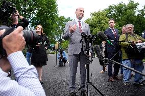Stephen Miller talks to reporters - Washington