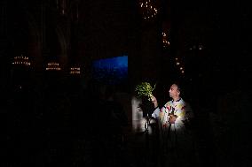 Mass for Pope Leon XIV at the Notre-Dame de Paris