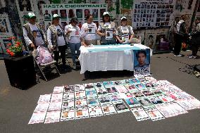 Vigil in Mexico City Honors Mothers of the Missing - Mexico