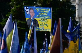 Commémoration des victimes de la guerre sur la place Maïdan à Kiev