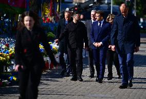 Commémoration des victimes de la guerre sur la place Maïdan à Kiev