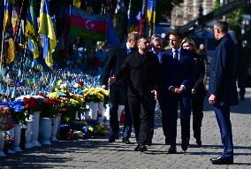Commémoration des victimes de la guerre sur la place Maïdan à Kiev