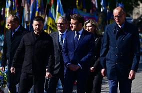 Commémoration des victimes de la guerre sur la place Maïdan à Kiev