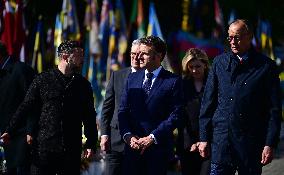 Commémoration des victimes de la guerre sur la place Maïdan à Kiev