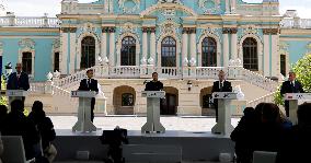 Merz Macron Starmer and Tusk in Kiev for Ukraine Ceasefire Talk