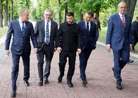 Merz Macron Starmer and Tusk in Kiev for Ukraine Ceasefire Talk