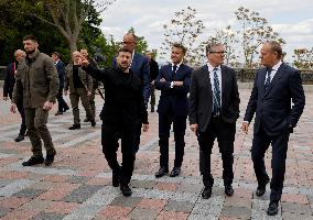 Merz Macron Starmer and Tusk in Kiev for Ukraine Ceasefire Talk