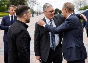 Merz Macron Starmer and Tusk in Kiev for Ukraine Ceasefire Talk