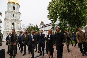 Merz Macron Starmer and Tusk in Kiev for Ukraine Ceasefire Talk