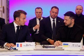 Merz Macron Starmer and Tusk in Kiev for Ukraine Ceasefire Talk