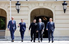 Merz Macron Starmer and Tusk in Kiev for Ukraine Ceasefire Talk