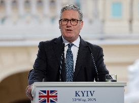 Merz Macron Starmer and Tusk in Kiev for Ukraine Ceasefire Talk