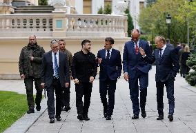 Merz Macron Starmer and Tusk in Kiev for Ukraine Ceasefire Talk