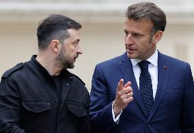 Merz Macron Starmer and Tusk in Kiev for Ukraine Ceasefire Talk