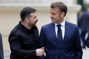 Merz Macron Starmer and Tusk in Kiev for Ukraine Ceasefire Talk