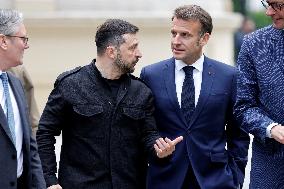 Merz Macron Starmer and Tusk in Kiev for Ukraine Ceasefire Talk