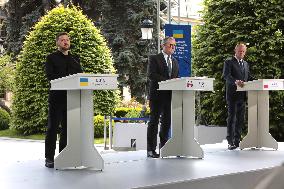 Joint news conference of Ukrainian President and Coalition of Willing leaders in Kyiv