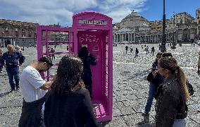 Ed Sheeran s Song Booth in Piazza Del Plebiscito - Naples