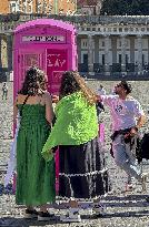 Ed Sheeran s Song Booth in Piazza Del Plebiscito - Naples