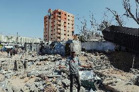 Daily Battle in Gaza