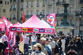 Anti-Fascist Village Opposes Far Right Demonstration - Paris