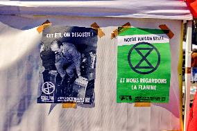 Anti-Fascist Village Opposes Far Right Demonstration - Paris