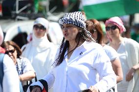Demonstration for Gaza in Paris
