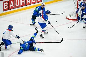 ICE HOCKEY WC SLOVAKIA-SLOVENIA