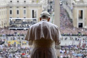 Pope Leo XIV Leads His First Regina Caeli Prayer - Vatican