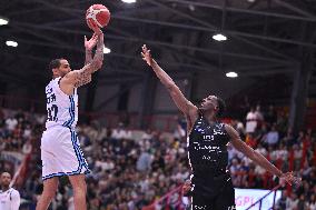 BASKET - Serie A - Napolibasket vs Dolomiti Energia Trentino