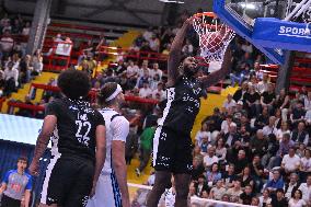 BASKET - Serie A - Napolibasket vs Dolomiti Energia Trentino