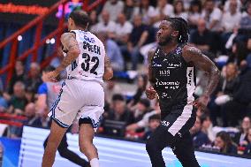 BASKET - Serie A - Napolibasket vs Dolomiti Energia Trentino