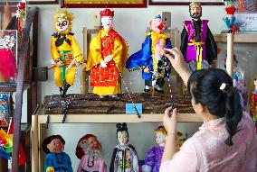 Millennium Puppet Art