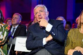 Bruno Retailleau At End-Of-Campaign Meeting - Boulogne-Billancourt