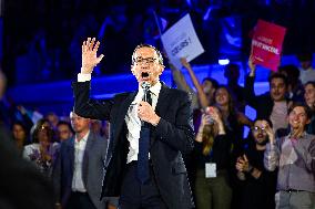 Bruno Retailleau At End-Of-Campaign Meeting - Boulogne-Billancourt