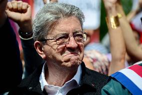 Jean-Luc Melenchon Joins March Against Islamophobia - Paris