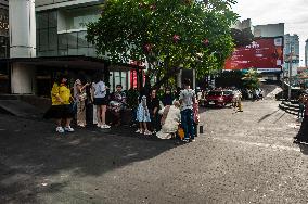 Indonesia's Hits By Earthquake M6.2