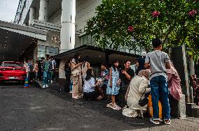 Indonesia's Hits By Earthquake M6.2