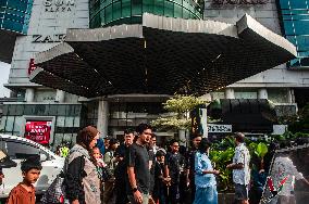 Indonesia's Hits By Earthquake M6.2