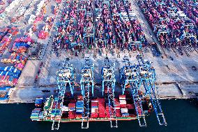 Port Container Trade