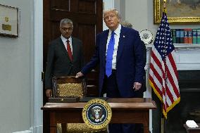 Trump Signs an Executive Order Lowering Prescription Drug Costs