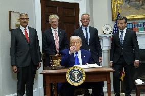 Trump Signs an Executive Order Lowering Prescription Drug Costs