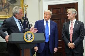 Trump Signs an Executive Order Lowering Prescription Drug Costs