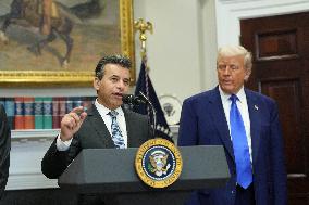 Trump Signs an Executive Order Lowering Prescription Drug Costs