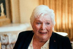 Line Renaud donates her archives to the State - Paris AJ