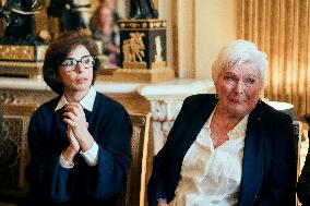 Line Renaud donates her archives to the State - Paris AJ