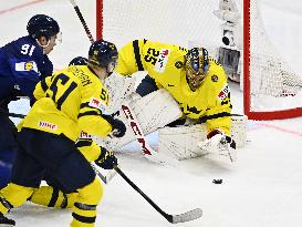 ICE HOCKEY WC FINLAND-SWEDEN