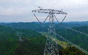 Uninhabited Areas High Voltage Direct Current Transmission Lines