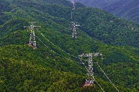 Uninhabited Areas High Voltage Direct Current Transmission Lines