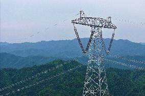 Uninhabited Areas High Voltage Direct Current Transmission Lines